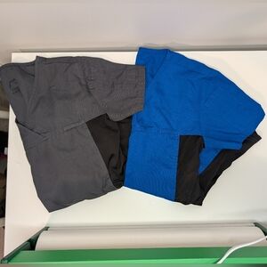 🖤 2 MOBB Colorblock Scrub Tops